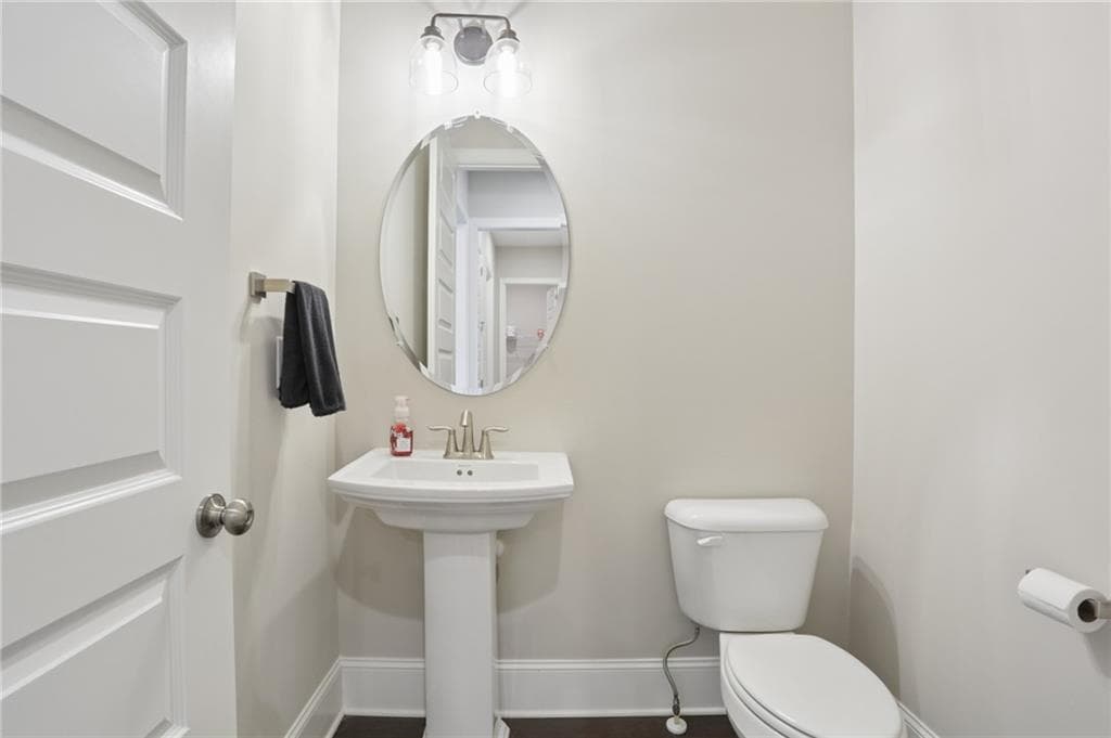 4 bedroom, 4 bathroom, 4,205 sq ft single family residence for sale at 895 Samples Lane, Atlanta, GA 30318 — photo 6