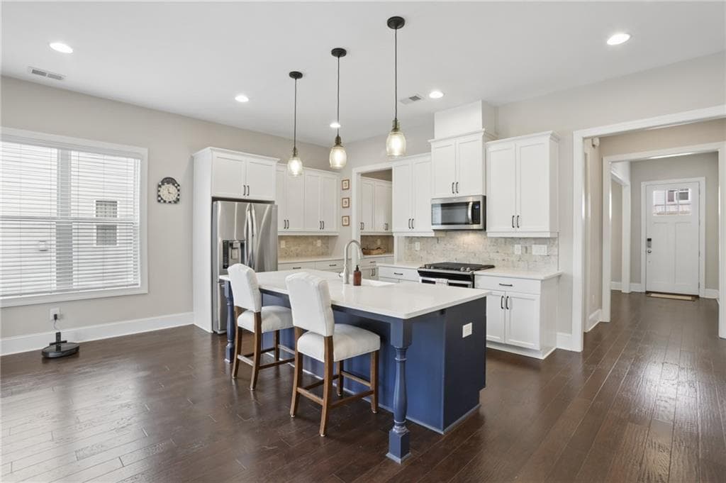 4 bedroom, 4 bathroom, 4,205 sq ft single family residence for sale at 895 Samples Lane, Atlanta, GA 30318 — photo 9