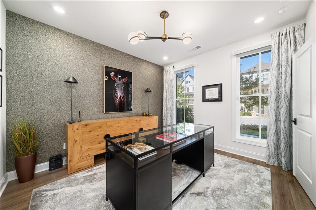 3 bedroom, 4 bathroom, 2,105 sq ft townhouse for sale at 290 Briscoe Way, Alpharetta, GA 30009 — photo 5