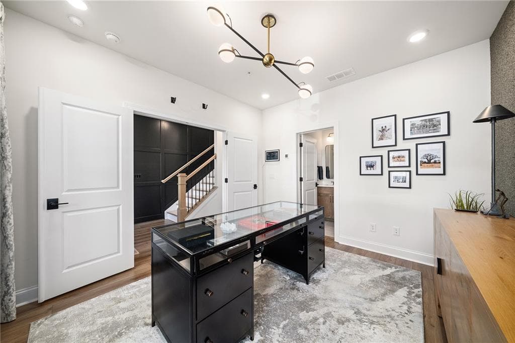 3 bedroom, 4 bathroom, 2,105 sq ft townhouse for sale at 290 Briscoe Way, Alpharetta, GA 30009 — photo 7