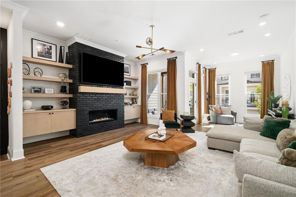 3 bedroom, 4 bathroom, 2,105 sq ft townhouse for sale at 290 Briscoe Way, Alpharetta, GA 30009 — photo 10