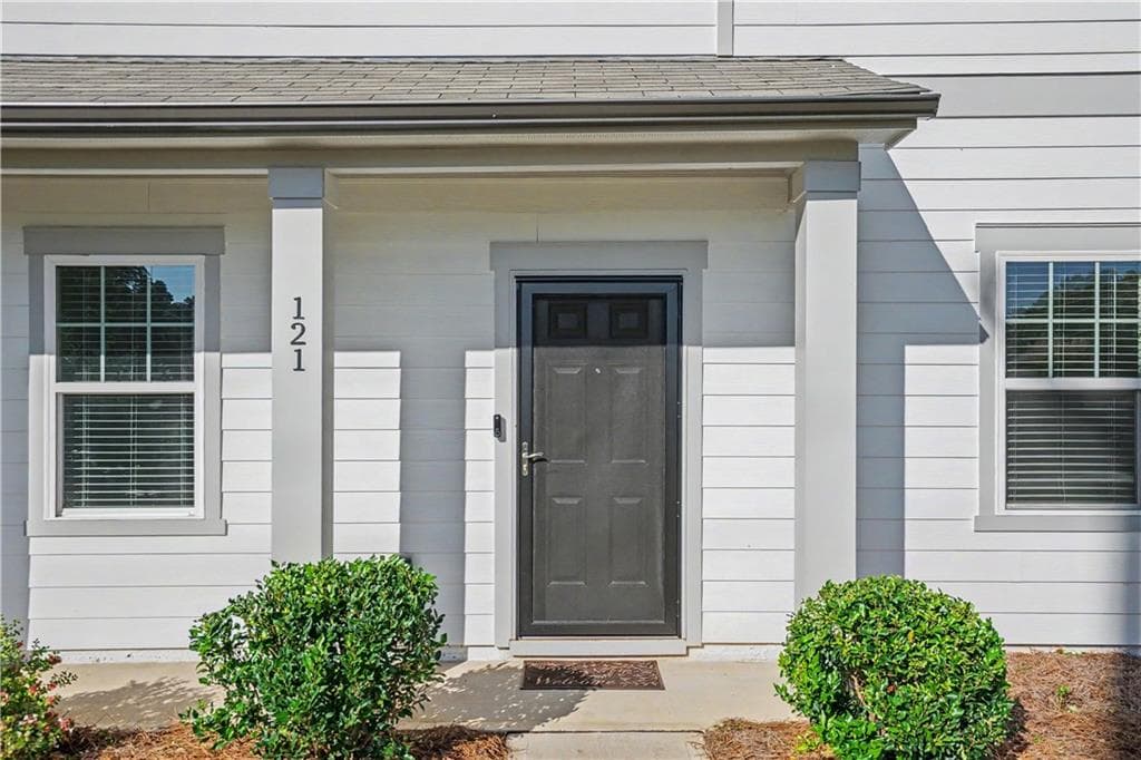 4 bedroom, 3 bathroom, 2,320 sq ft single family residence for sale at 121 Hargrave Avenue, Bethlehem, GA 30620 — photo 4