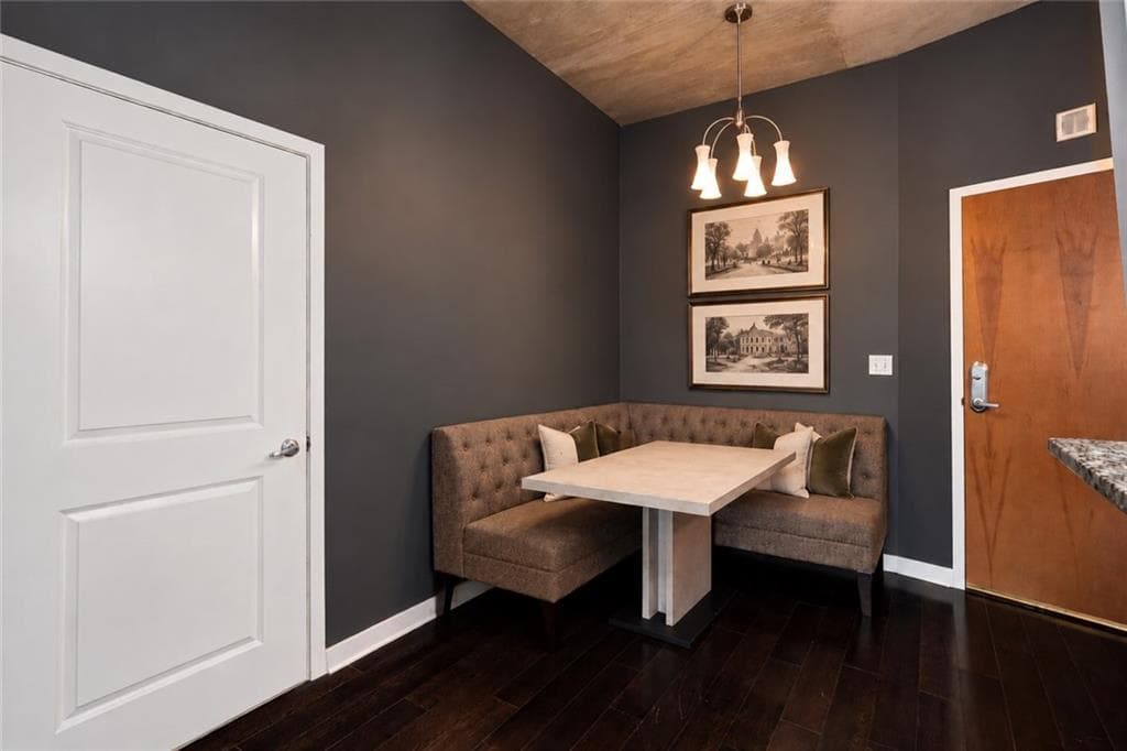 2 bedroom, 2 bathroom, 1,046 sq ft condominium for sale at 943 Peachtree Street 1310, Atlanta, GA 30309 — photo 6