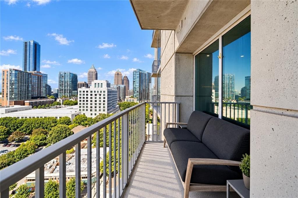 2 bedroom, 2 bathroom, 1,046 sq ft condominium for sale at 943 Peachtree Street 1310, Atlanta, GA 30309 — photo 9