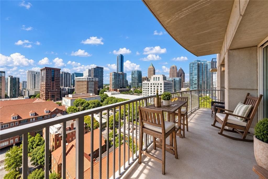 2 bedroom, 2 bathroom, 1,046 sq ft condominium for sale at 943 Peachtree Street 1310, Atlanta, GA 30309 — photo 10