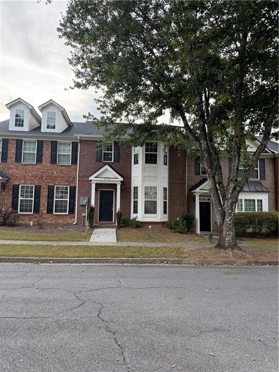 3 bedroom, 3 bathroom, 1,652 sq ft townhouse for rent at 4719 Liberty Square Drive, Acworth, GA 30101 for $2,150 a month — photo 2
