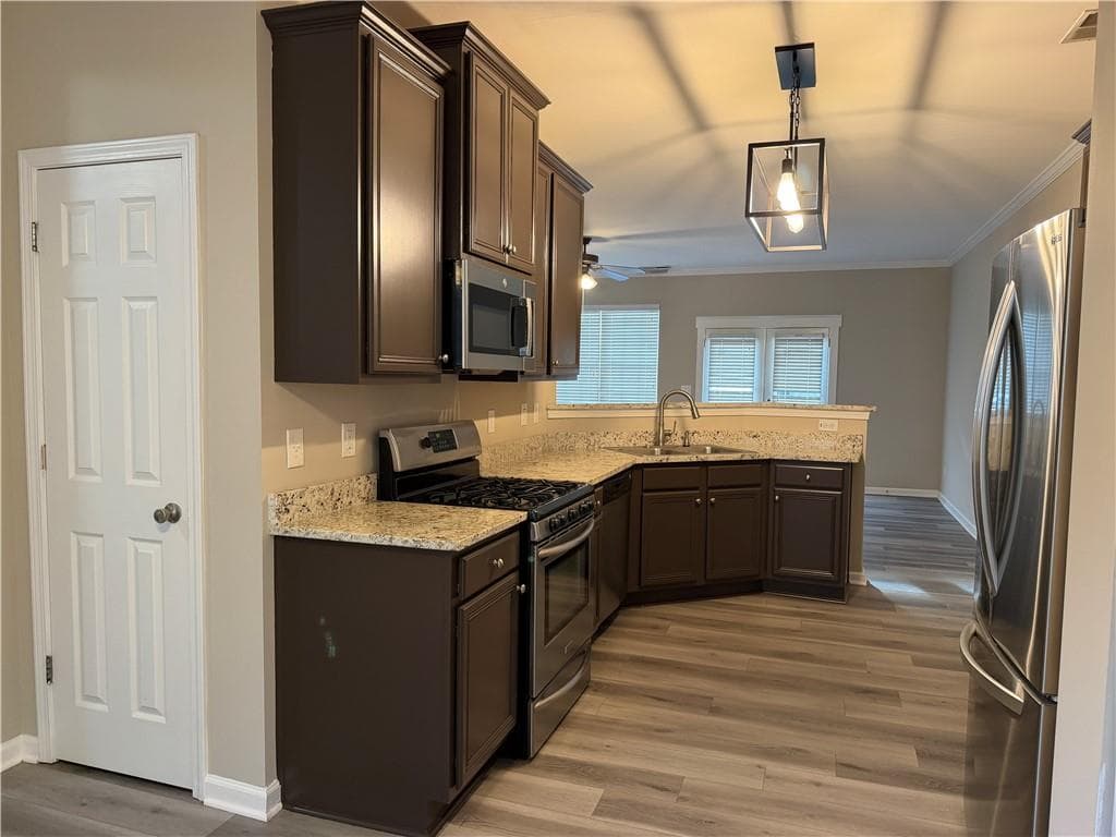 3 bedroom, 3 bathroom, 1,652 sq ft townhouse for rent at 4719 Liberty Square Drive, Acworth, GA 30101 for $2,150 a month — photo 6