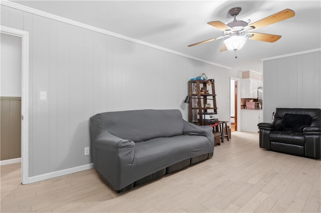 4 bedroom, 3 bathroom, 1,978 sq ft single family residence for sale at 6828 Rockland Road, Lithonia, GA 30038 — photo 10