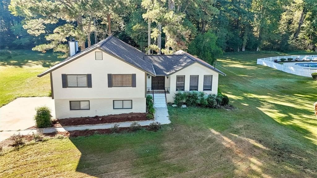 5 bedroom, 4 bathroom, 3,400 sq ft single family residence for sale at 150 Thornton Drive, Fayetteville, GA 30214 — photo 4