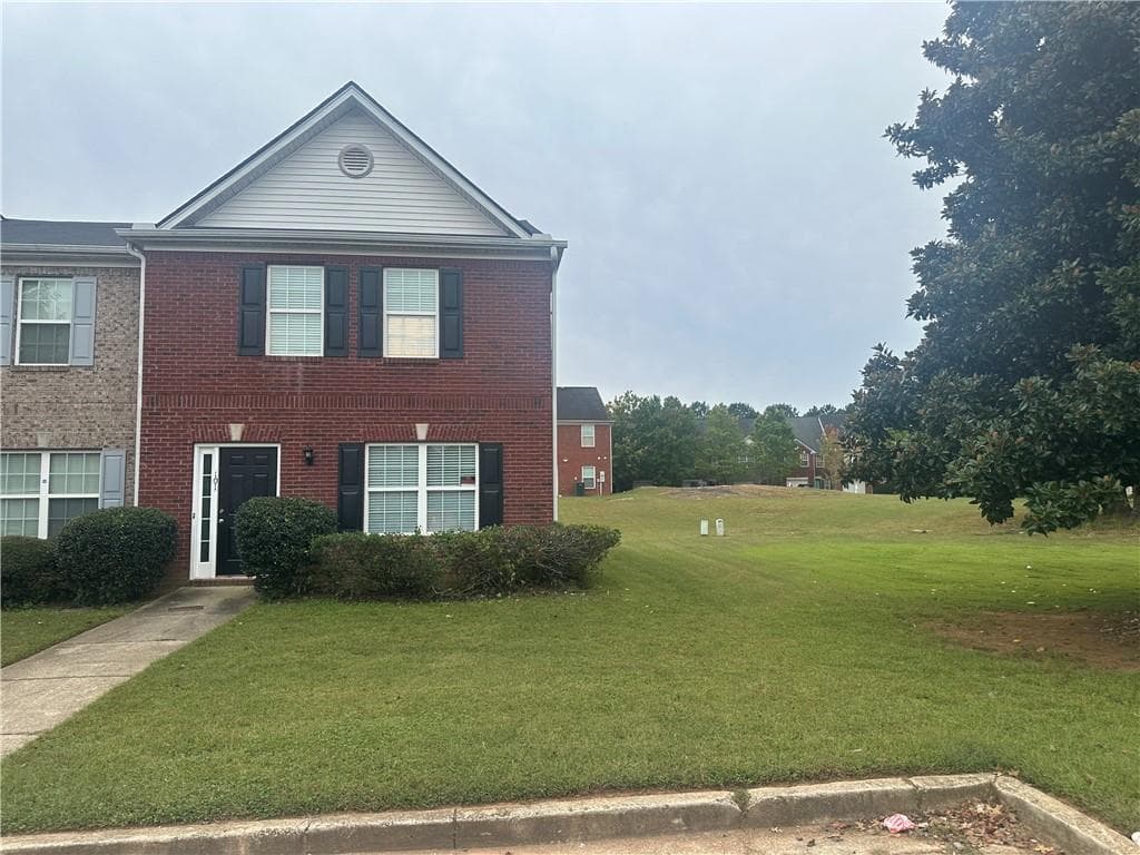 3 bedroom, 3 bathroom, 1,500 sq ft townhouse for rent at 7712 Autry Circle 101, Douglasville, GA 30134 for $1,900 a month