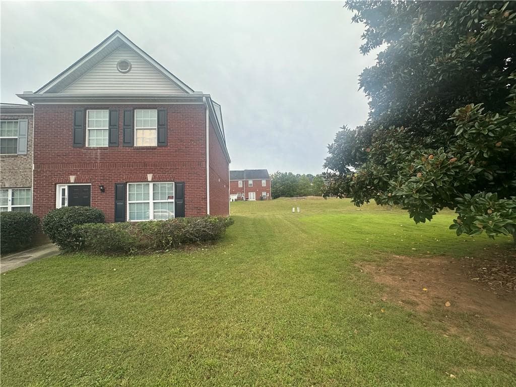 3 bedroom, 3 bathroom, 1,500 sq ft townhouse for rent at 7712 Autry Circle 101, Douglasville, GA 30134 for $1,900 a month — photo 2