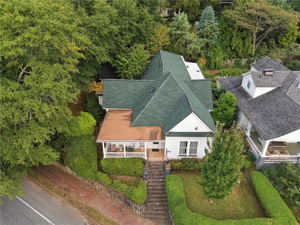 4 bedroom, 3 bathroom, 2,898 sq ft single family residence for sale at 863 Lake Avenue, Atlanta, GA 30307 — photo 3