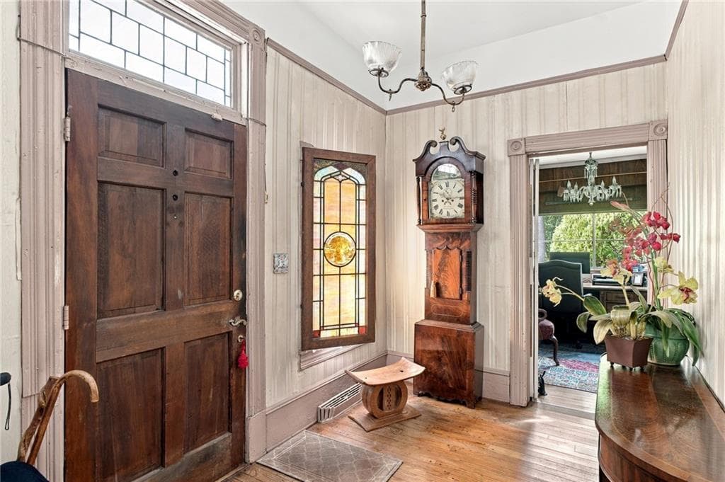 4 bedroom, 3 bathroom, 2,898 sq ft single family residence for sale at 863 Lake Avenue, Atlanta, GA 30307 — photo 5