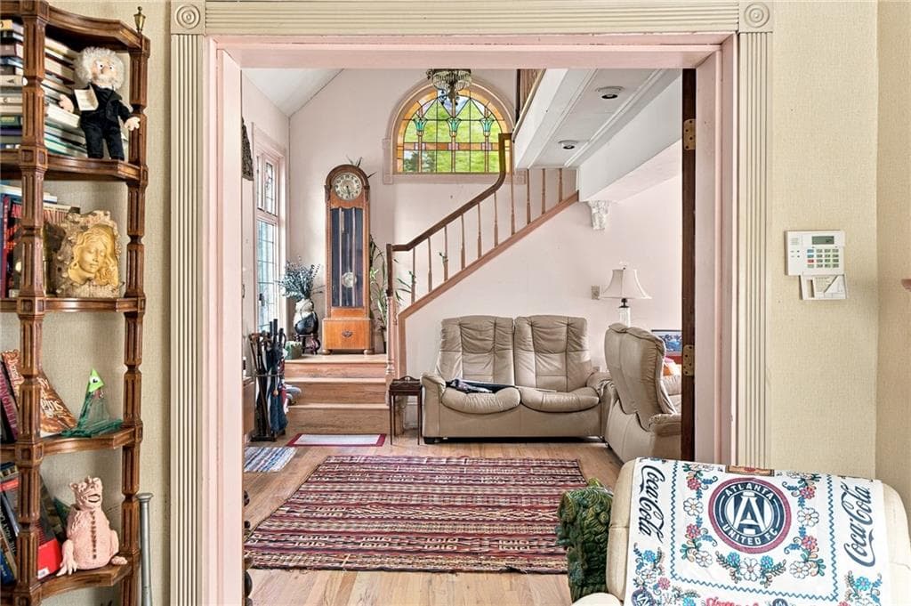 4 bedroom, 3 bathroom, 2,898 sq ft single family residence for sale at 863 Lake Avenue, Atlanta, GA 30307 — photo 10