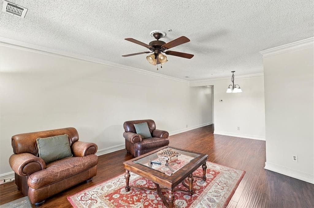 2 bedroom, 2 bathroom, 1,285 sq ft condominium for sale at 494 Sherman Way, Decatur, GA 30033 — photo 3