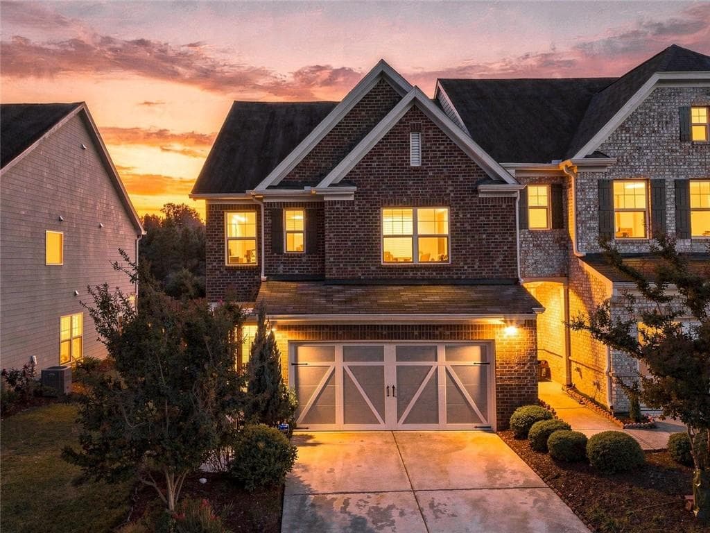 4 bedroom, 4 bathroom, 2,338 sq ft townhouse for sale at 7170 Post Park Way, Cumming, GA 30040