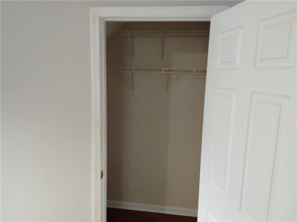 2 bedroom, 3 bathroom, 1,498 sq ft townhouse for sale at 914 Tree Creek Boulevard, Lawrenceville, GA 30043 — photo 10
