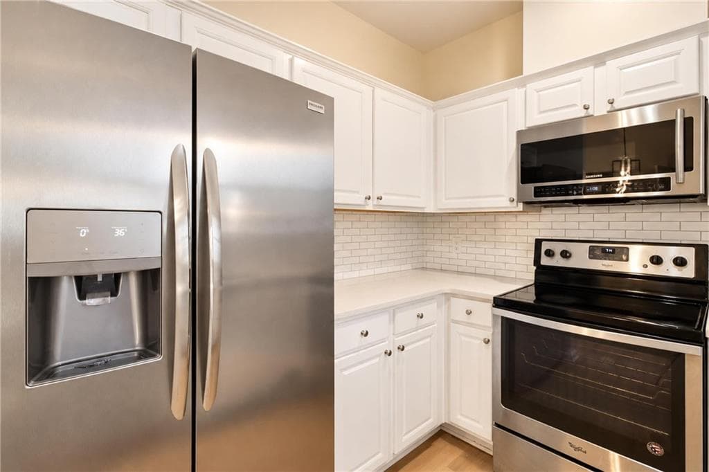 4 bedroom, 3 bathroom, 1,659 sq ft single family residence for sale at 1007 Camilla Street, Atlanta, GA 30314 — photo 7