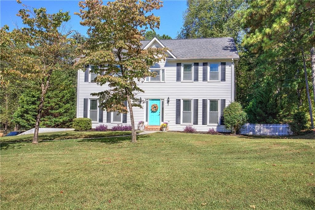 4 bedroom, 2 bathroom, 2,478 sq ft single family residence for sale at 186 Charles Drive, Calhoun, GA 30701