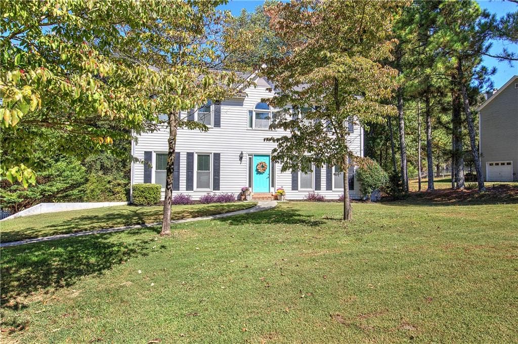 4 bedroom, 2 bathroom, 2,478 sq ft single family residence for sale at 186 Charles Drive, Calhoun, GA 30701 — photo 3