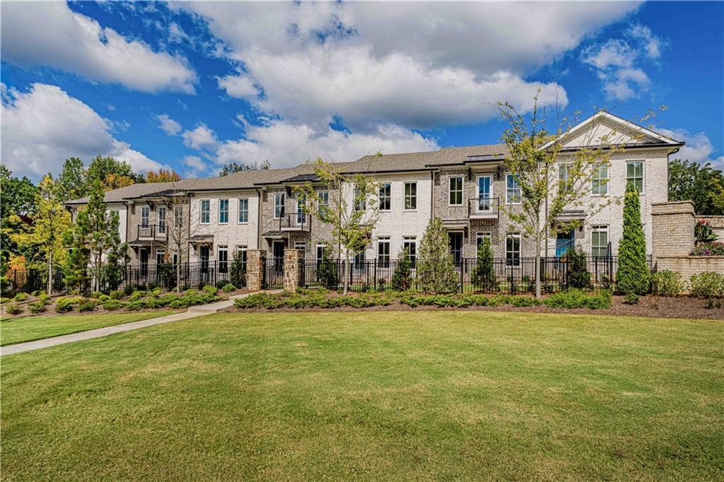 4 bedroom, 4 bathroom, 2,400 sq ft townhouse for sale at 510 Whatton Road 5, Johns Creek, GA 30022
