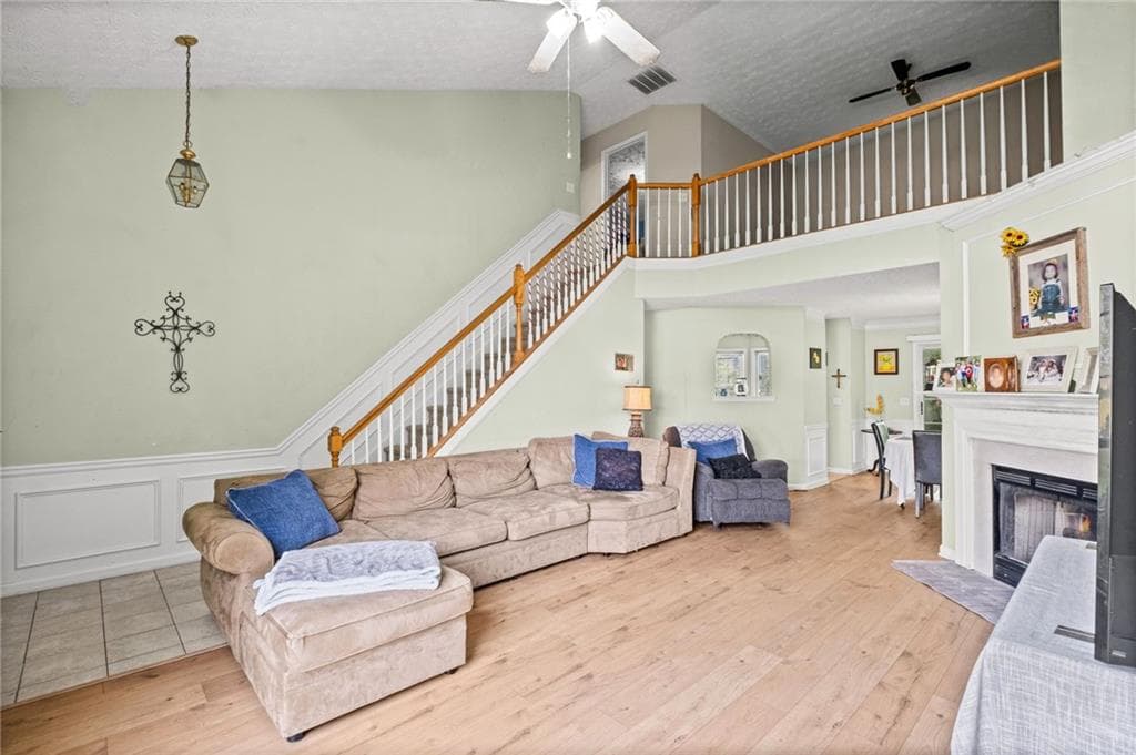 3 bedroom, 2 bathroom, 1,688 sq ft single family residence for sale at 131 Weatherstone Drive, Woodstock, GA 30188 — photo 6