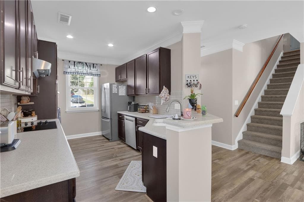 3 bedroom, 3 bathroom, 2,845 sq ft single family residence for sale at 1198 Lanier Springs, Buford, GA 30518 — photo 7