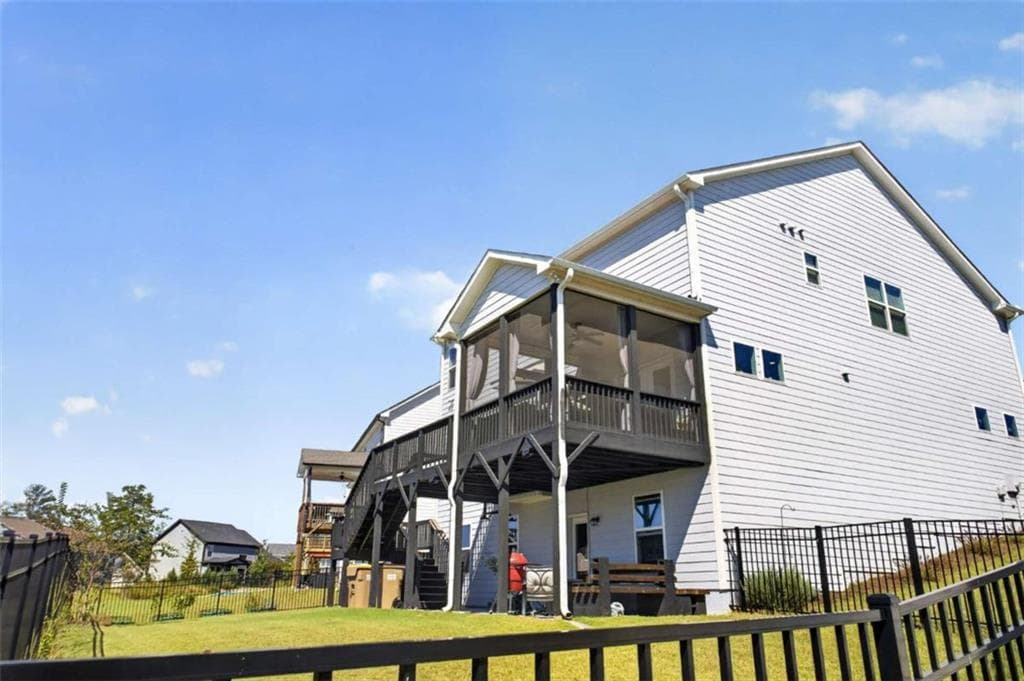 5 bedroom, 3 bathroom, 3,176 sq ft single family residence for sale at 572 Redfish Way, Hoschton, GA 30548 — photo 3