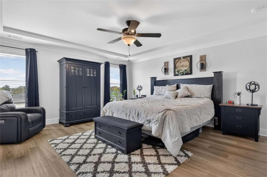 5 bedroom, 3 bathroom, 3,176 sq ft single family residence for sale at 572 Redfish Way, Hoschton, GA 30548 — photo 10