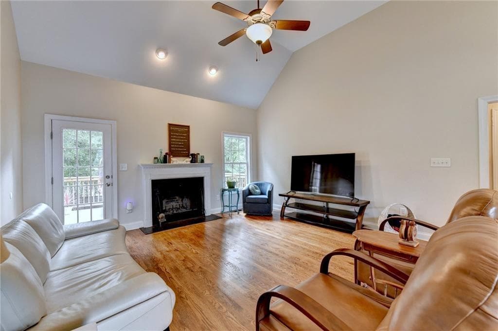 4 bedroom, 3 bathroom, 2,589 sq ft single family residence for sale at 49 Flintstone Road, Jefferson, GA 30549 — photo 8