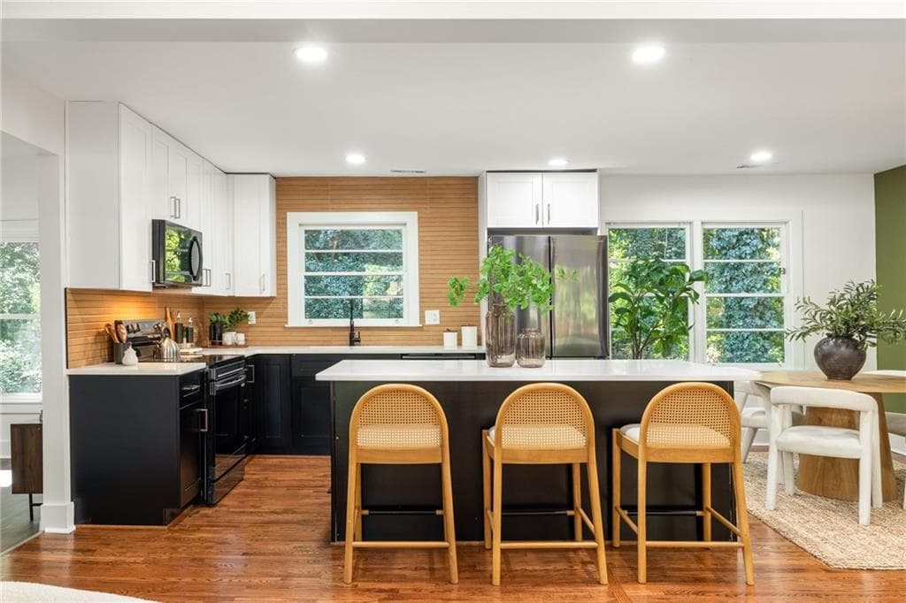 3 bedroom, 2 bathroom, 1,576 sq ft single family residence for sale at 2847 Hollywood Drive, Decatur, GA 30033 — photo 9
