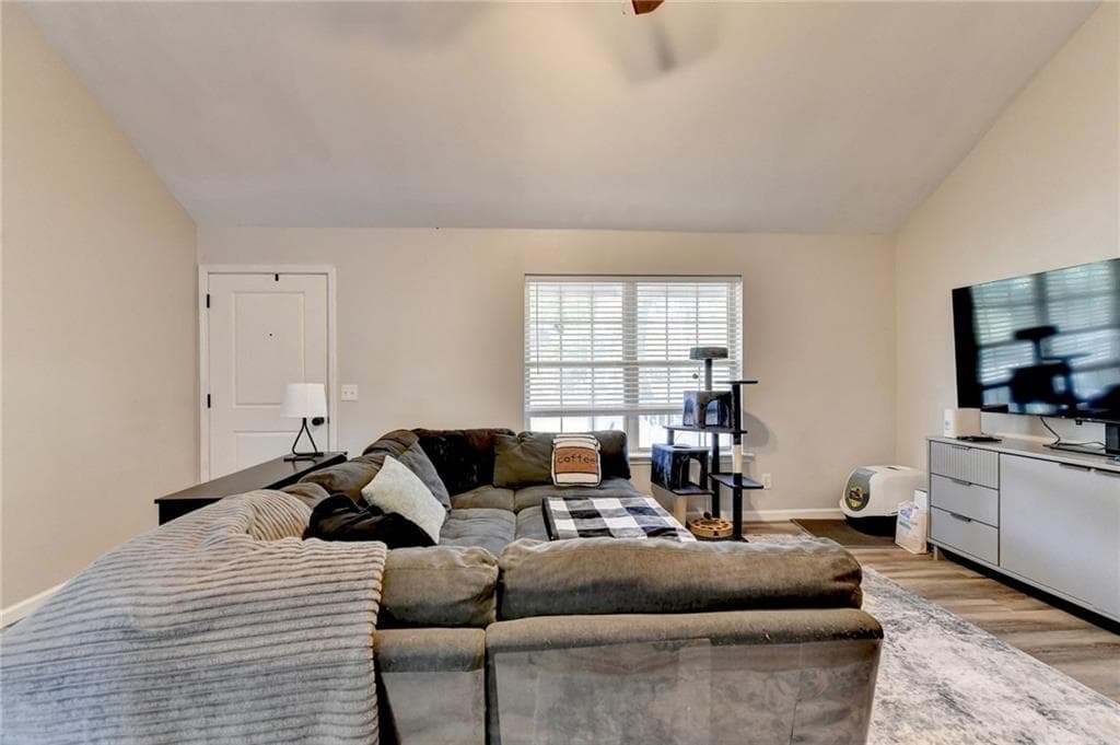 3 bedroom, 2 bathroom, 1,404 sq ft single family residence under contract at 2041 Prospect Road, Lawrenceville, GA 30043 — photo 8