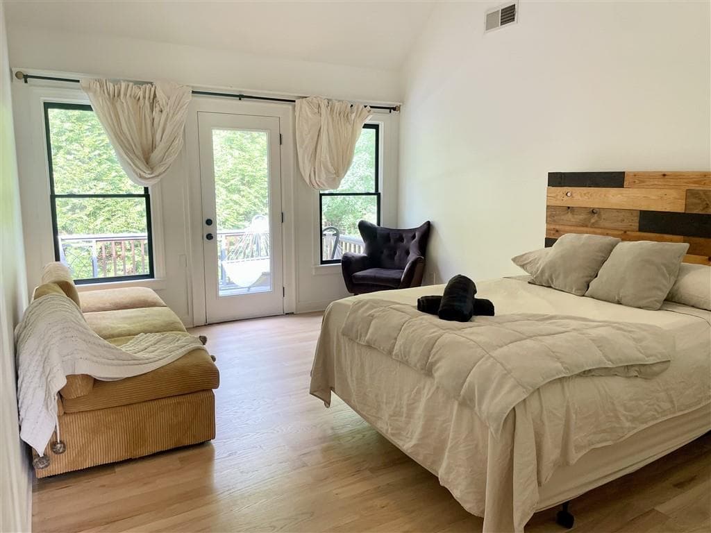 4 bedroom, 4 bathroom, 4,518 sq ft single family residence for rent at 369 Hillside Drive, Waleska, GA 30183 for $3,995 a month — photo 8