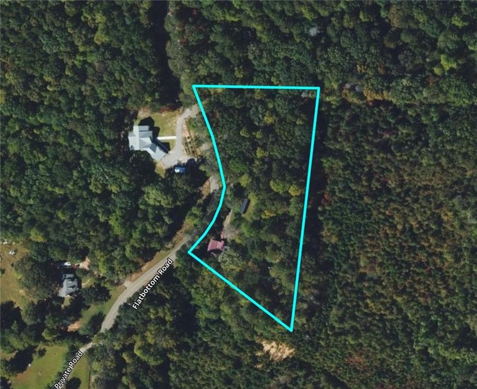 2 bedroom, 1 bathroom, 1,285 sq ft single family residence for sale at 469 Flatbottom Road, Ball Ground, GA 30107 — photo 2