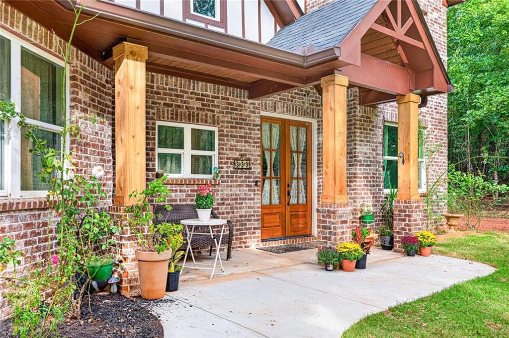 5 bedroom, 4 bathroom, 4,136 sq ft single family residence for sale at 339 Jennings Lane, Nicholson, GA 30565 — photo 4