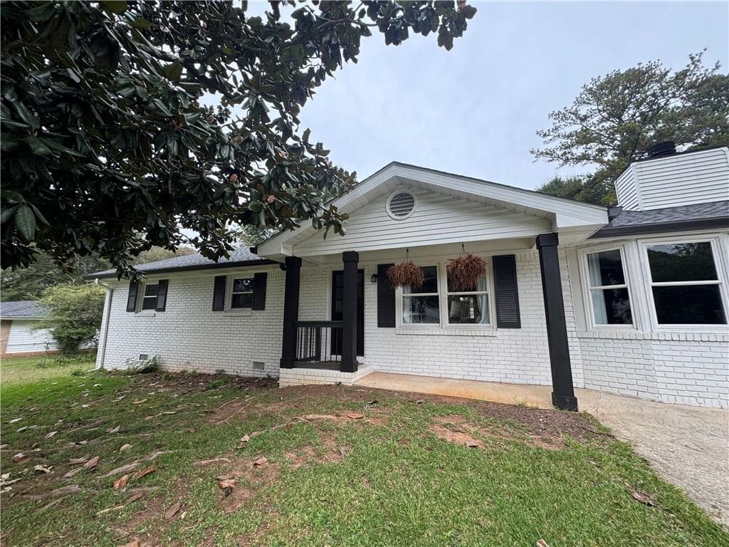 3 bedroom, 3 bathroom, 1,114 sq ft single family residence for rent at 5078 Paris Avenue, Powder Springs, GA 30127 for $2,200 a month
