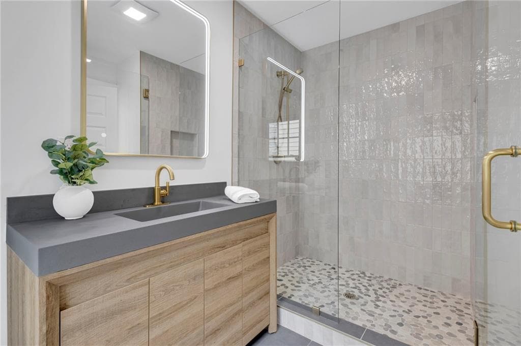 3 bedroom, 2 bathroom, 1,500 sq ft single family residence for sale at 1004 Westmoor Drive, Atlanta, GA 30314 — photo 2