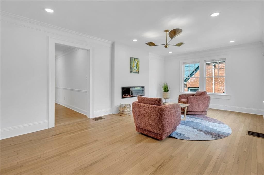 3 bedroom, 2 bathroom, 1,500 sq ft single family residence for sale at 1004 Westmoor Drive, Atlanta, GA 30314 — photo 7