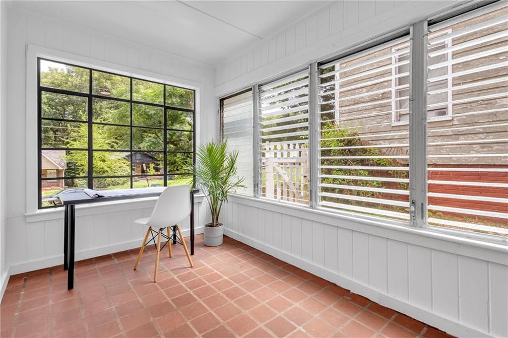 3 bedroom, 2 bathroom, 1,500 sq ft single family residence for sale at 1004 Westmoor Drive, Atlanta, GA 30314 — photo 8