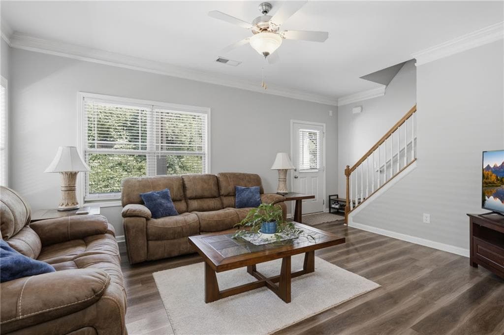 3 bedroom, 3 bathroom, 1,227 sq ft single family residence under contract at 218 W Marietta Street, Canton, GA 30114 — photo 6