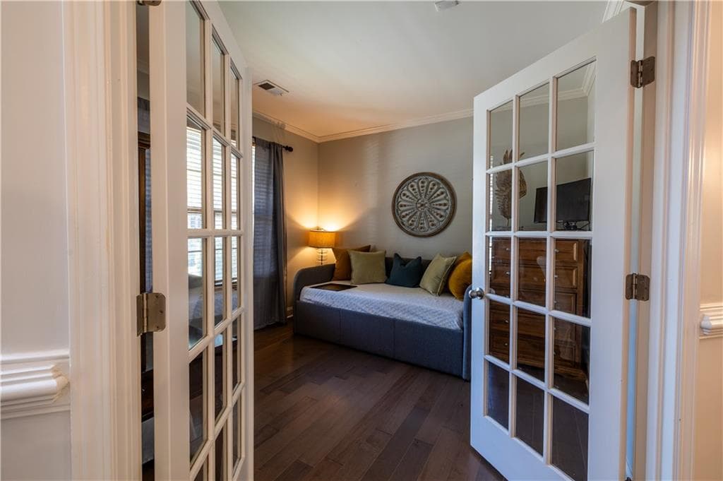 4 bedroom, 4 bathroom, 3,678 sq ft single family residence for sale at 1098 Leybourne Cove, Lawrenceville, GA 30045 — photo 3