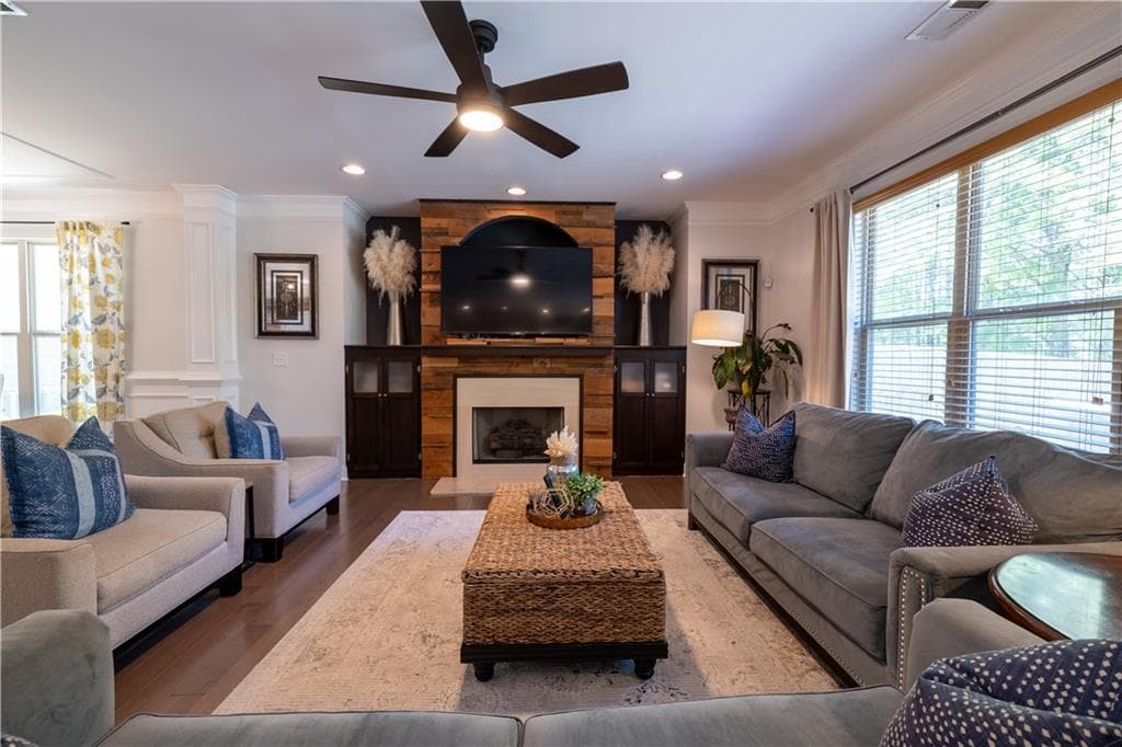 4 bedroom, 4 bathroom, 3,678 sq ft single family residence for sale at 1098 Leybourne Cove, Lawrenceville, GA 30045 — photo 9