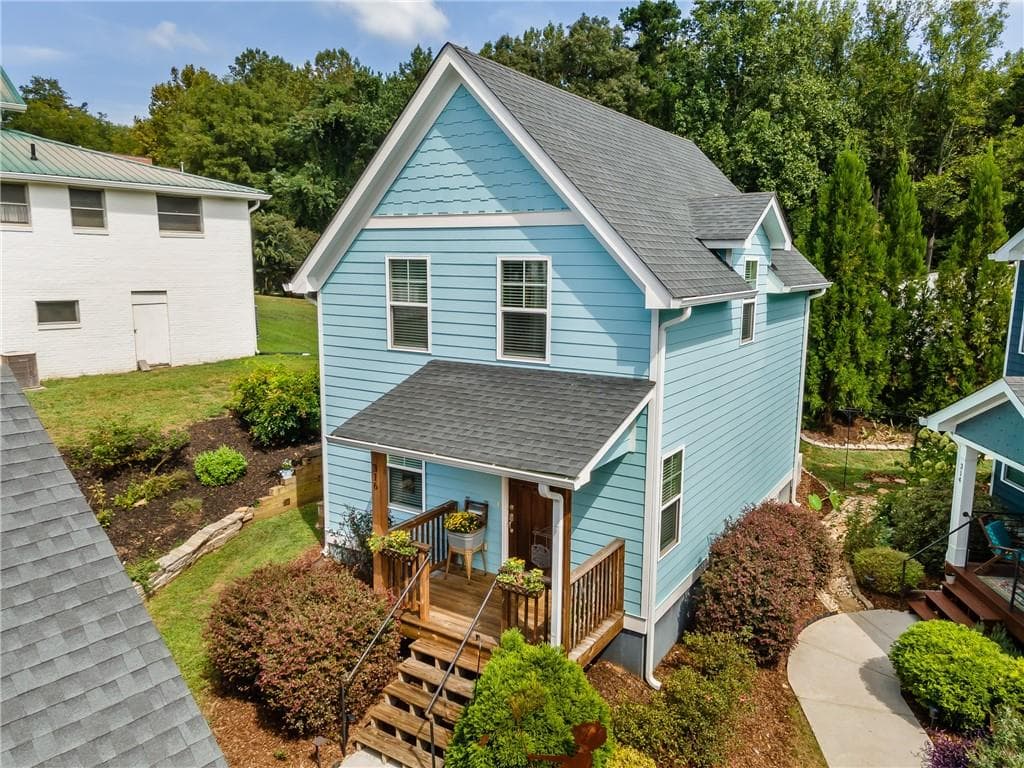 3 bedroom, 2 bathroom, 1,200 sq ft single family residence for sale at 316 Cottage Court, Ball Ground, GA 30107 — photo 1 of 40