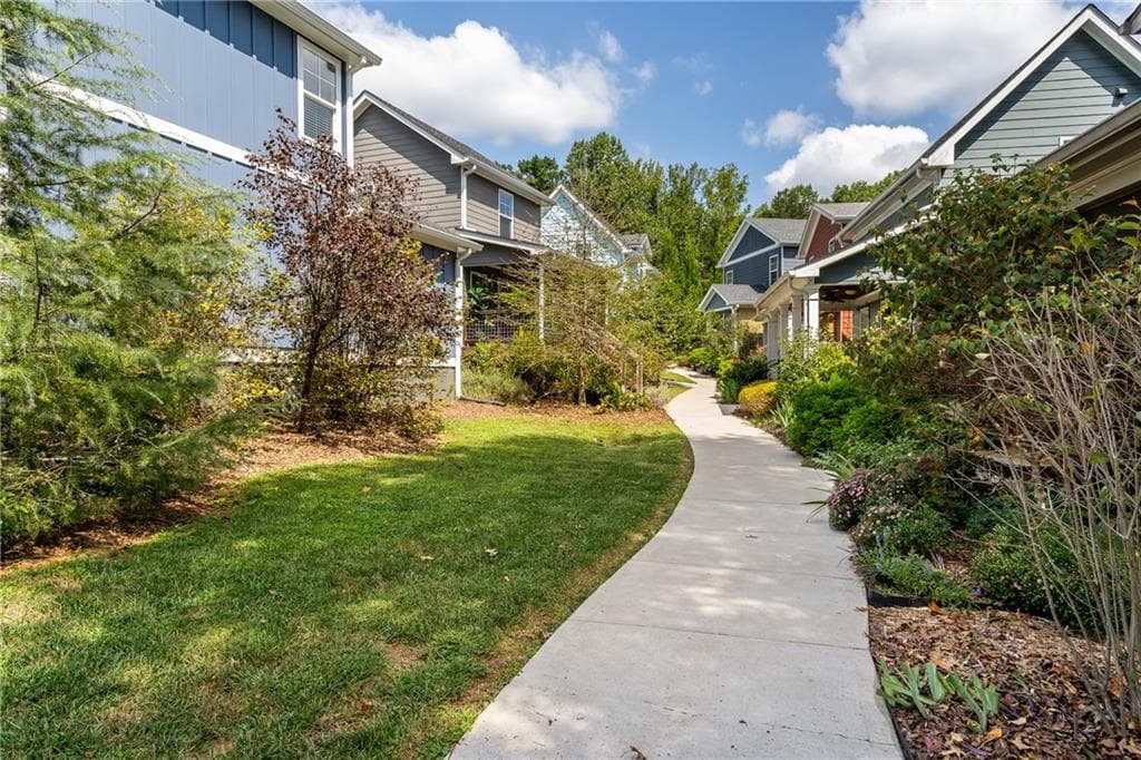 3 bedroom, 2 bathroom, 1,200 sq ft single family residence for sale at 316 Cottage Court, Ball Ground, GA 30107 — photo 6
