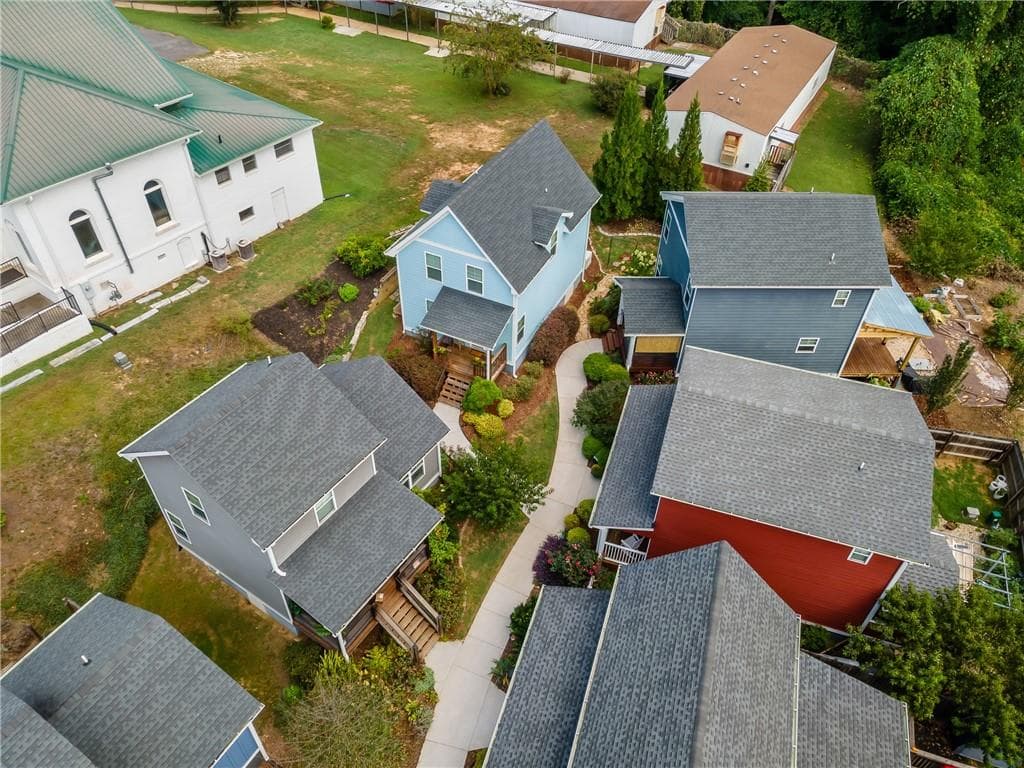 3 bedroom, 2 bathroom, 1,200 sq ft single family residence for sale at 316 Cottage Court, Ball Ground, GA 30107 — photo 7