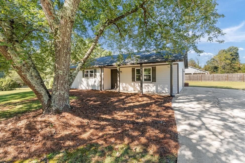 3 bedroom, 2 bathroom, 1,308 sq ft single family residence for sale at 1782 Harmony Road, Powder Springs, GA 30127 — photo 7
