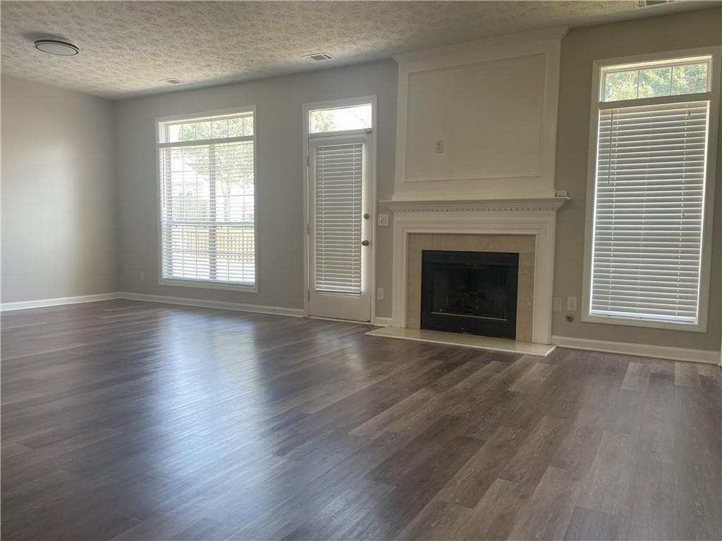 3 bedroom, 2 bathroom, 1,572 sq ft single family residence for sale at 140 Aven Court, Alpharetta, GA 30004 — photo 10