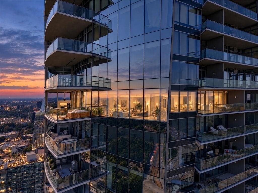 3 bedroom, 2 bathroom, 2,508 sq ft condominium for sale at 3344 Peachtree Road 4203, Atlanta, GA 30326