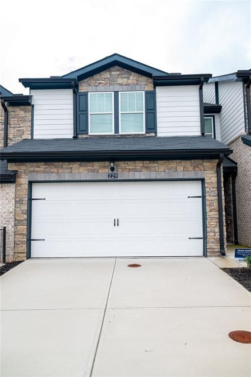 3 bedroom, 3 bathroom, 1,672 sq ft townhouse for sale at 229 Bald Avenue, Mcdonough, GA 30253