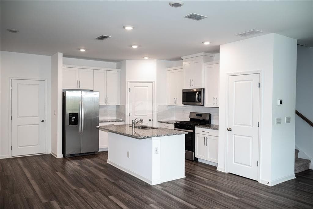 3 bedroom, 3 bathroom, 1,672 sq ft townhouse for sale at 229 Bald Avenue, Mcdonough, GA 30253 — photo 6